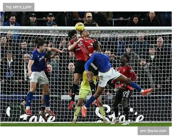 曼联客胜埃弗顿完成赛季首个客场零封,拉门斯4场2零封当选二月最佳候选